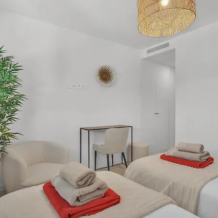 Oasis 325 Estepona