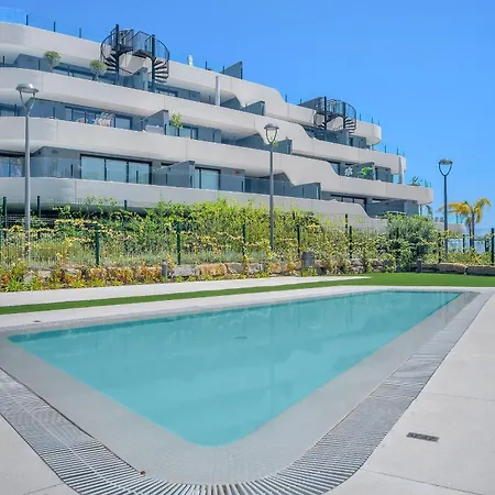 Oasis 325 * Estepona
